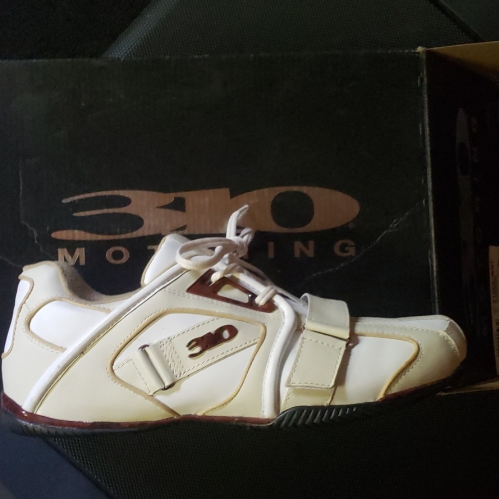 Shoes 310  motoring
